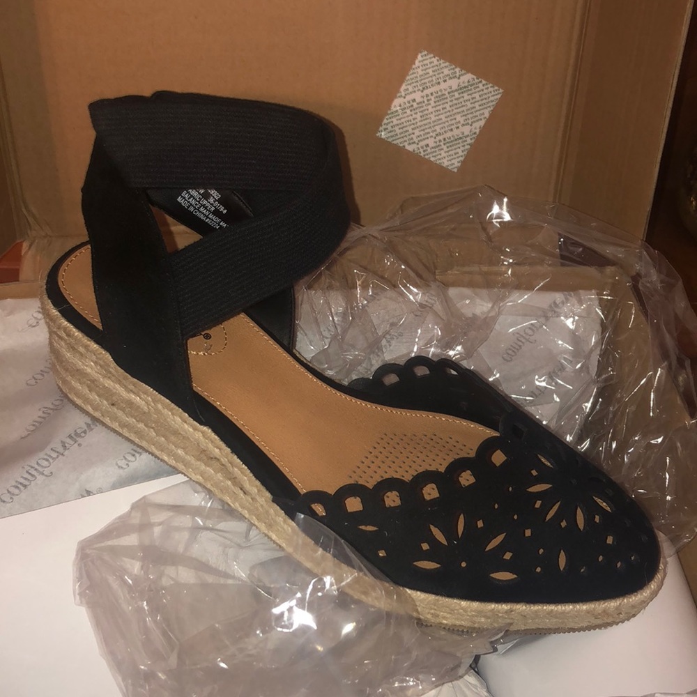 Black ComfortView Heels